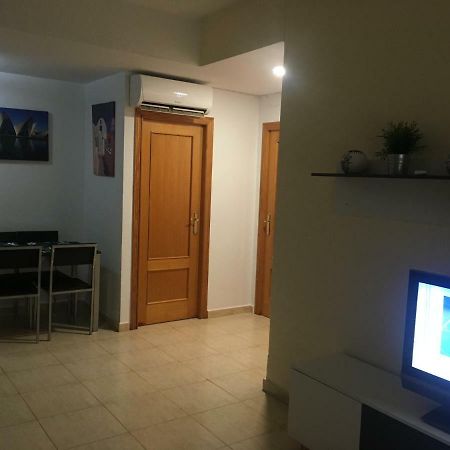 Apartamento Ciudad De Las Ciencias 2 บาเลนเซีย ภายนอก รูปภาพ